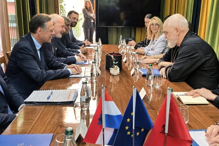 Slika /dokumenti/RH - AL.jpg